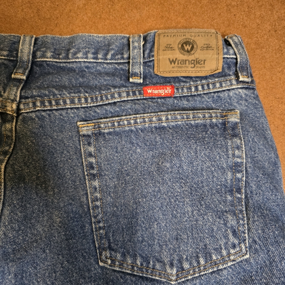 Wrangler Authentics Men's Classic 5-Pocket Regular Fit Flex JeanSize 40×32